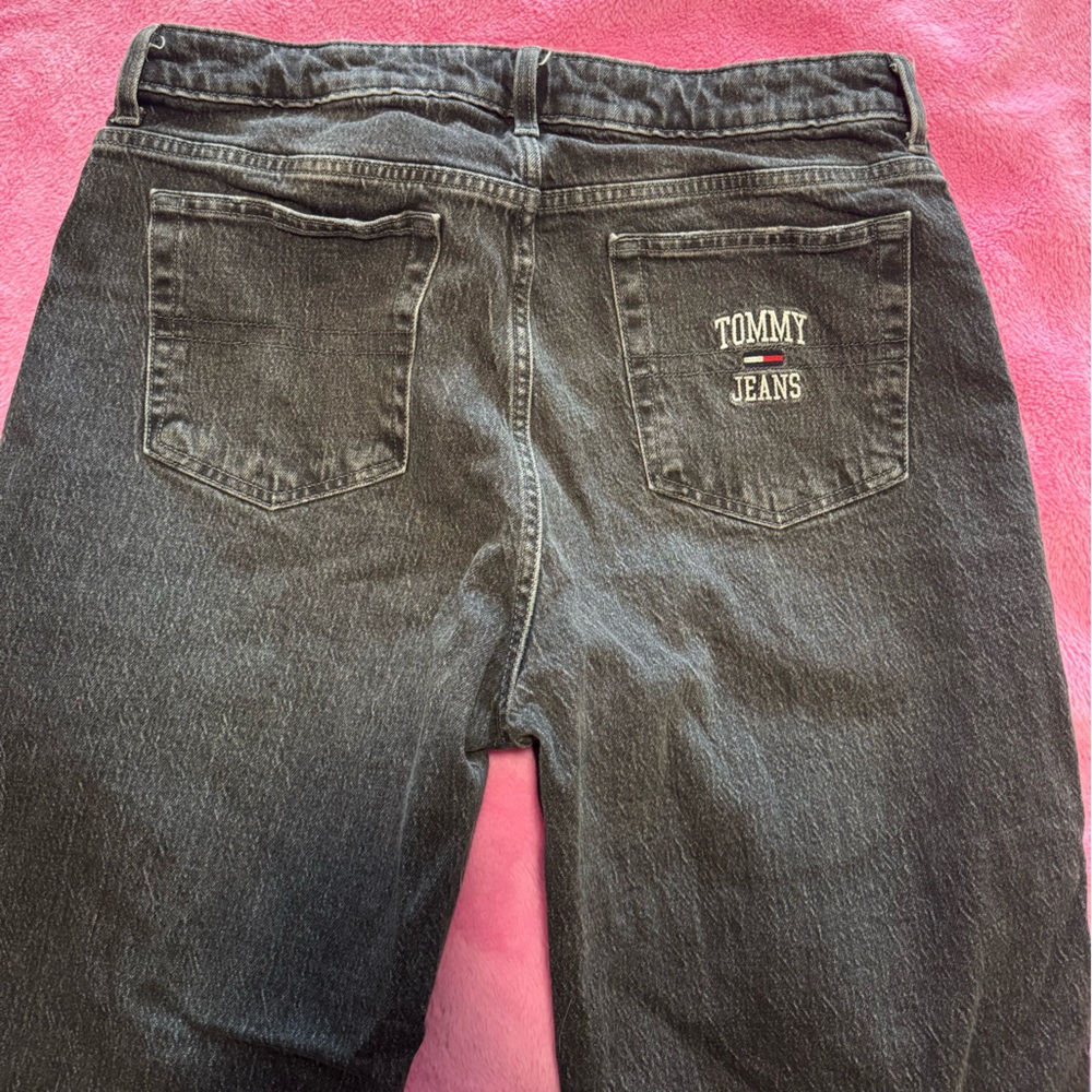 Tommy Hilfiger black jeans. High waisted, bootcut. Size 14. Logo on back pocket.